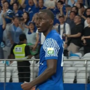 东体：阿苏埃婉拒球迷换座好意，感叹中国很大踢客场都是长途