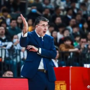 正式确定！中国男篮教练重返CBA，成为新疆队主帅，冲击前四|新疆男篮|格兰|北控男篮|刘炜|福建男篮_新浪体育_新浪新闻